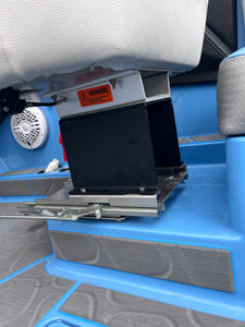 (SEAT RISER 4" - DRIVER SEAT  | 2021-2025 | CENTURION