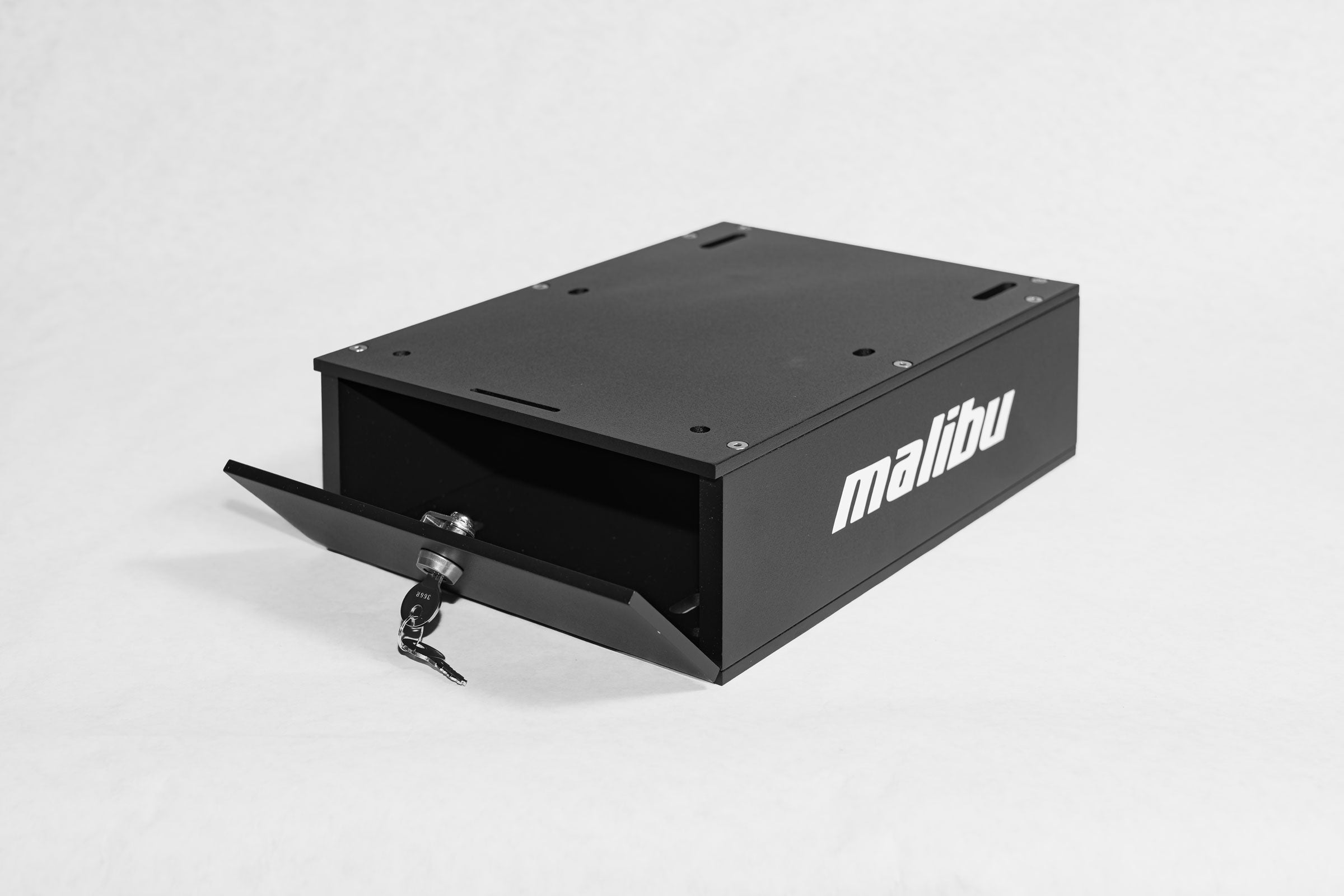 https://uptice.com/cdn/shop/products/uptice-20210329-malibu-locking-box-black-2-Edit_2400x.jpg?v=1622686560